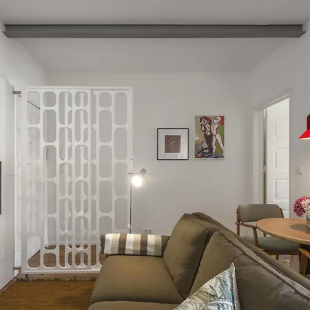 Flattered To Be In טומאר