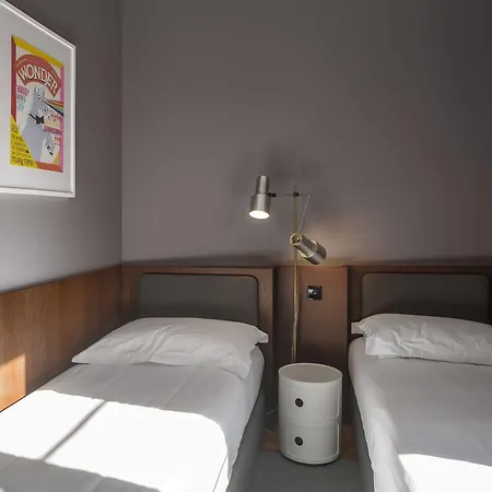 Flattered To Be In Apartman Tomar