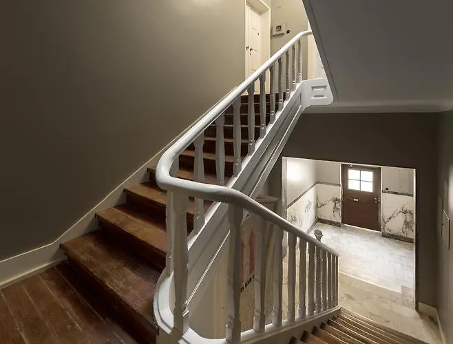 Flattered To Be In Apartamento Tomar