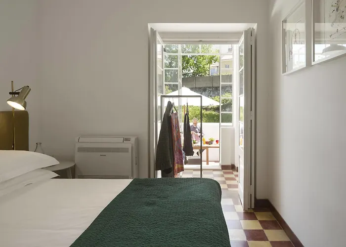 Flattered To Be In Apartamento *